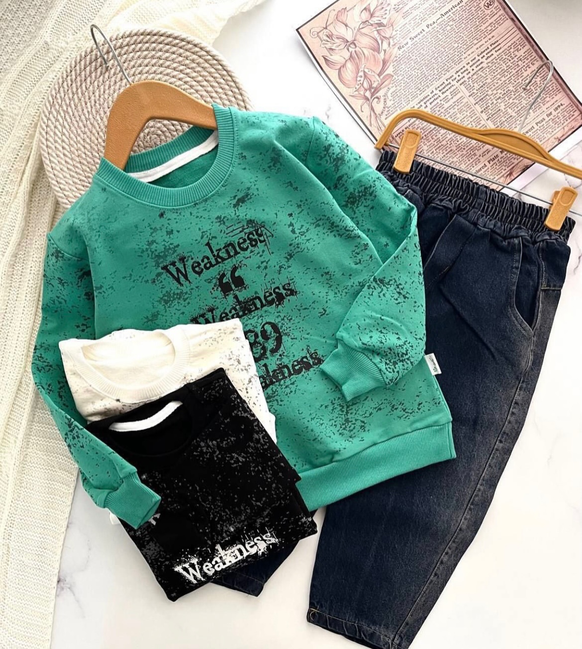 بلوز شلوار جین بچه‌گانه